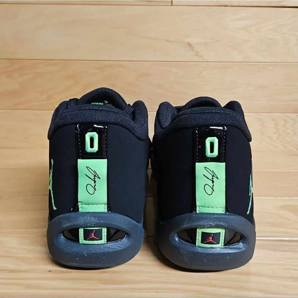 Nike Jordan Tatum 1 Size 10.5 Black Green Celtics Basketball Shoe DZ3324-003